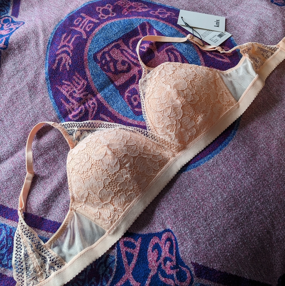 Knix Deep-V Bralette